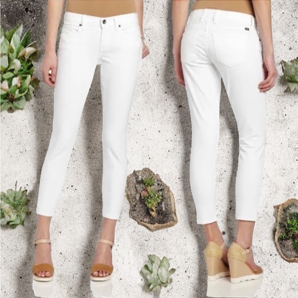 3/$15 Lucky Brand White Sofia Capris